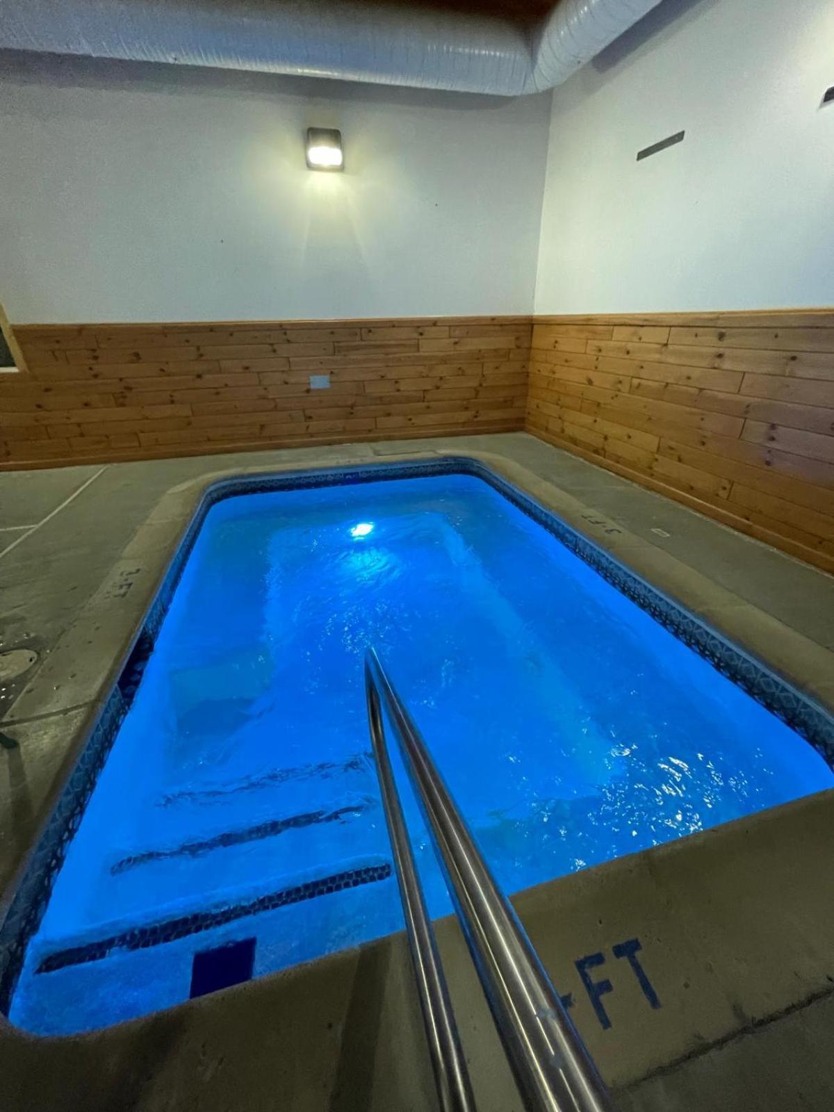 Ausable Valley Inn Mio Экстерьер фото